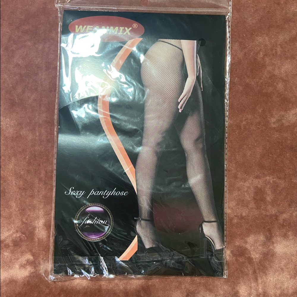 NWT Fishnet Tights